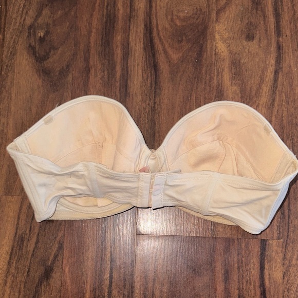 Victoria's Secret Cream Strapless Bra - Picture 2 of 2